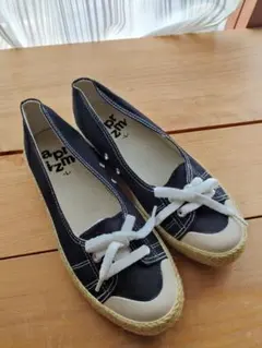 ネイビー キャンバス リボン付き スニーカー