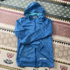 YONEX フード付きジップアップウェア 青　ユニセックスのMサイズ