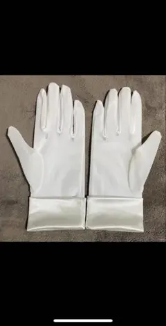 サテン製のウェディンググローブ