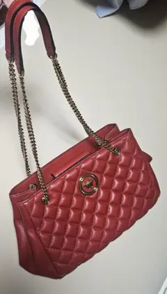 Versace レッド キルティング ショルダーバッグのサムネイル