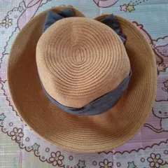 リボン付きベージュストローハット