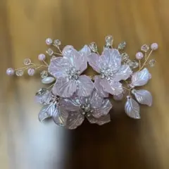 ピンクの花と葉の髪飾り　サクラ　ピンク　新品未使用　春