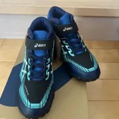 アシックス　スノーシューズ　24cm