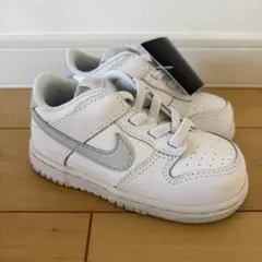 Nike スニーカー ホワイト　13センチ