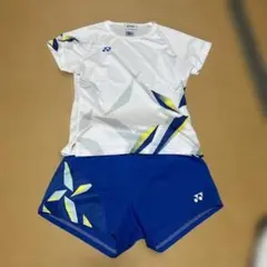 ヨネックステニスウエァ上下セット　sサイズ