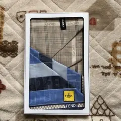 ブランド品ハンカチーフとソックスおまけのサムネイル