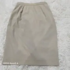 レリアン ベージュ ひざ丈スカート 9号 シンプル
