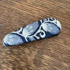 花柄刺繍髪留め　ブルー系