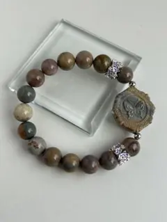 蝶が舞う優しい彩り アラシャン天然石ブレスレット