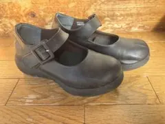 Item thumbnail for item 7463a1a7-cf5d-4cf5-b9ae-9dbba9b854f9