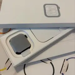 Apple Watch se2 40mm 本体 ホワイトバンド スタンド付 - メルカリ