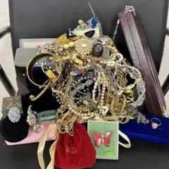 遺品整理 アクセサリー 時計 まとめ ブローチ ネクタイピン 刻印未検品　973