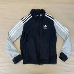 adidas キッズトレーナー 130cm