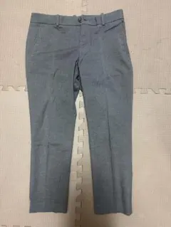ユニクロ　グレー スラックス