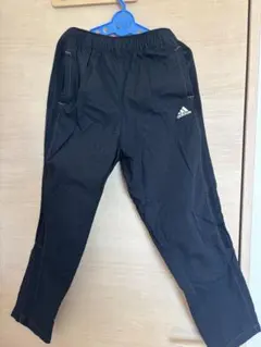 adidas ブラック ズボン