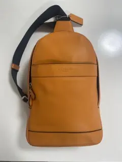 【美品】【新品未使用】coachオレンジレザー ボディバッグ　ショルダーバッグ