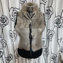 ファーとニットのジッパーベスト
