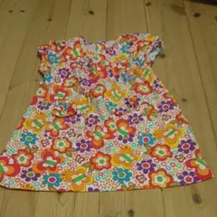 華やかさが素敵な２４ヶ月(２才ぐらい)の水着