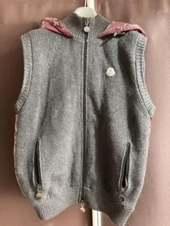 MONCLER グレー ダウンベスト Oサイズ - メルカリ