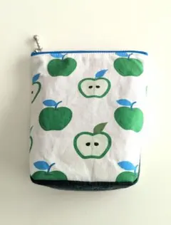 ハンドメイド★マチ付きマルチポーチ★レトロ青リンゴ柄