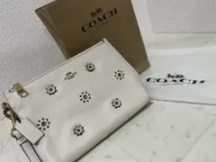 COACH ホワイト レア　美品 本日値下げ¥12000→¥9900早い者勝ち♪