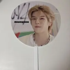 2026年最新】straykids スンミン うちわの人気アイテム - メルカリ