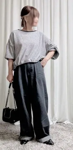 クロップド グレー