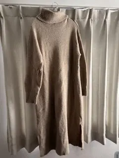 【UNIQLO】タートルネックニットワンピース L アイボリー ロング丈