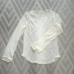 ユニクロ シアートップス