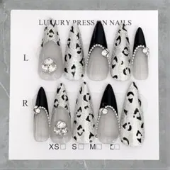 ネイルチップ　レオパード　ヒョウ柄　ギャル　シルバー　y2k 現品　フレンチ