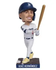 ロサンゼルス・ドジャース キケ・ヘルナンデス フィギュア 背番号8  非売品 ロサンゼルス・ドジャース キケ・ヘルナンデス フィギュア 背