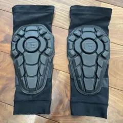 はる様専用 Crye Precision G4 ニーパッド - メルカリ