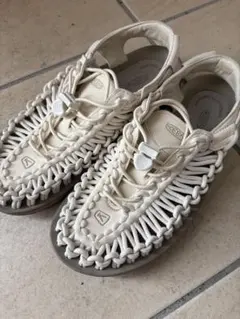 KEEN UNEEK II OT SILVER BIRCH/BLACK 24.5 - メルカリ