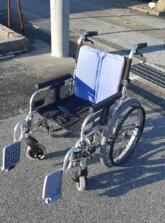 68C11 アルミ製車椅子 株式会社 幸和製作所 BM02 ハンドブレーキ付 68C11 アルミ製車椅子 株式会社 幸和製作所 BM02 ハンドブレーキ付