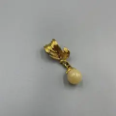 052 天然石　葉デザインの金色ペンダント