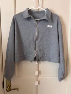 SHEIN グレー ジップアップクロップドスウェット 春秋