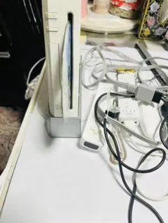 【動作確認済・すぐ遊べる】Nintendo Wii 本体セット リモコン2個付き
