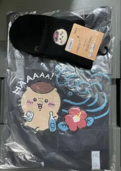 GU ちいかわコラボ　グラフィックT 　くりまんじゅう　XXLサイズ&靴下　２点