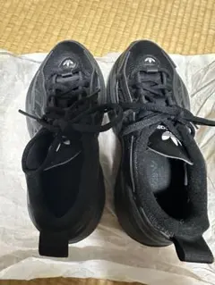 アディダス オズガイア ブラック スニーカー厚底