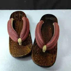 木製下駄 赤色ストラップ鼻緒