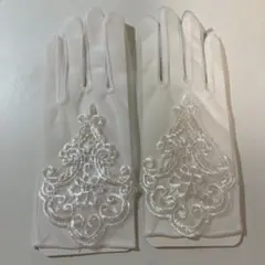 ホワイト刺繍ショートグローブ