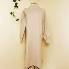 GU　スウェットライクハイネックニットワンピース 　グレージュ