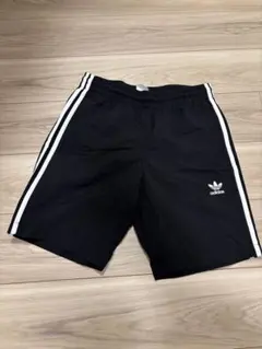 adidas ナイロンショートパンツ