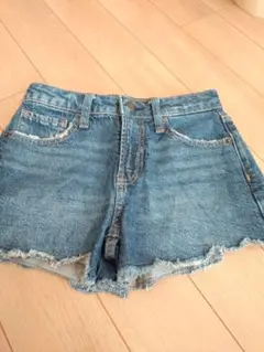 【新品】GAP☆ DENIM フリンジ裾ハーフパンツ☆130