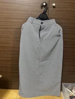 チェック柄タイトスカート