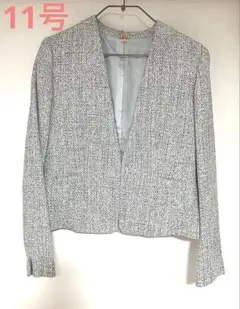 フォーマルなノーカラージャケット