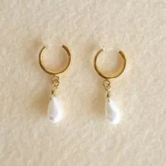 ♥️ドロップパールのフープイヤリング♪　ハンドメイド