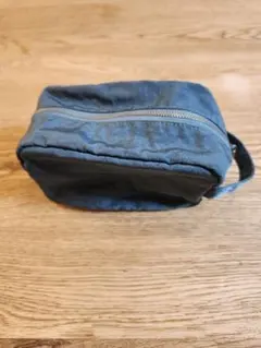 無印良品ブルーナイロンポーチ