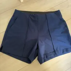 adidasゴルフ　ネイビーショートパンツ バックポケット付き