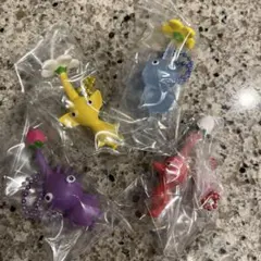 ピクミン　マスコット&フルーツグミ 2 、4種類セット　黄　紫　氷　赤